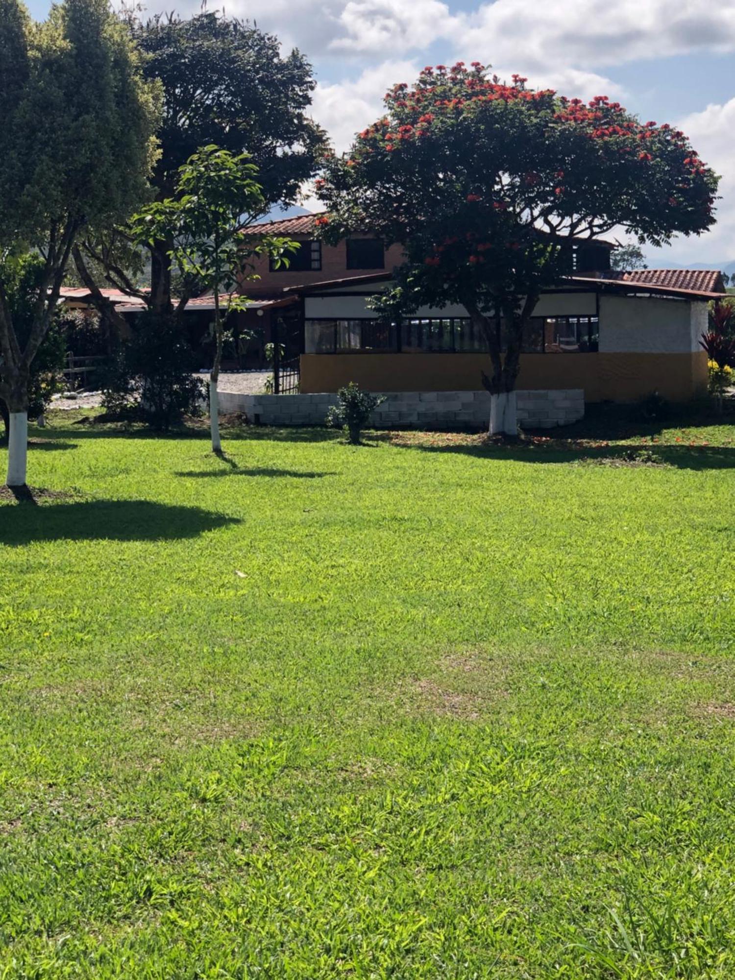 Finca Hotel Paraiso Urrao מראה חיצוני תמונה