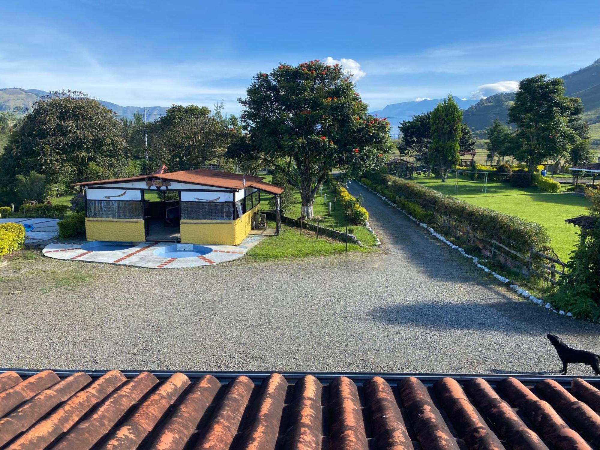 Finca Hotel Paraiso Urrao מראה חיצוני תמונה